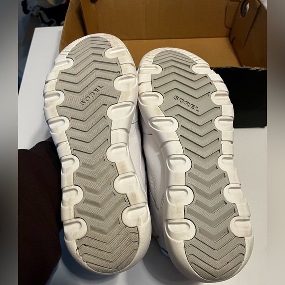 Sorel explorer II mid top waterproof sneaker sz 8.5 - Picture 9 of 9